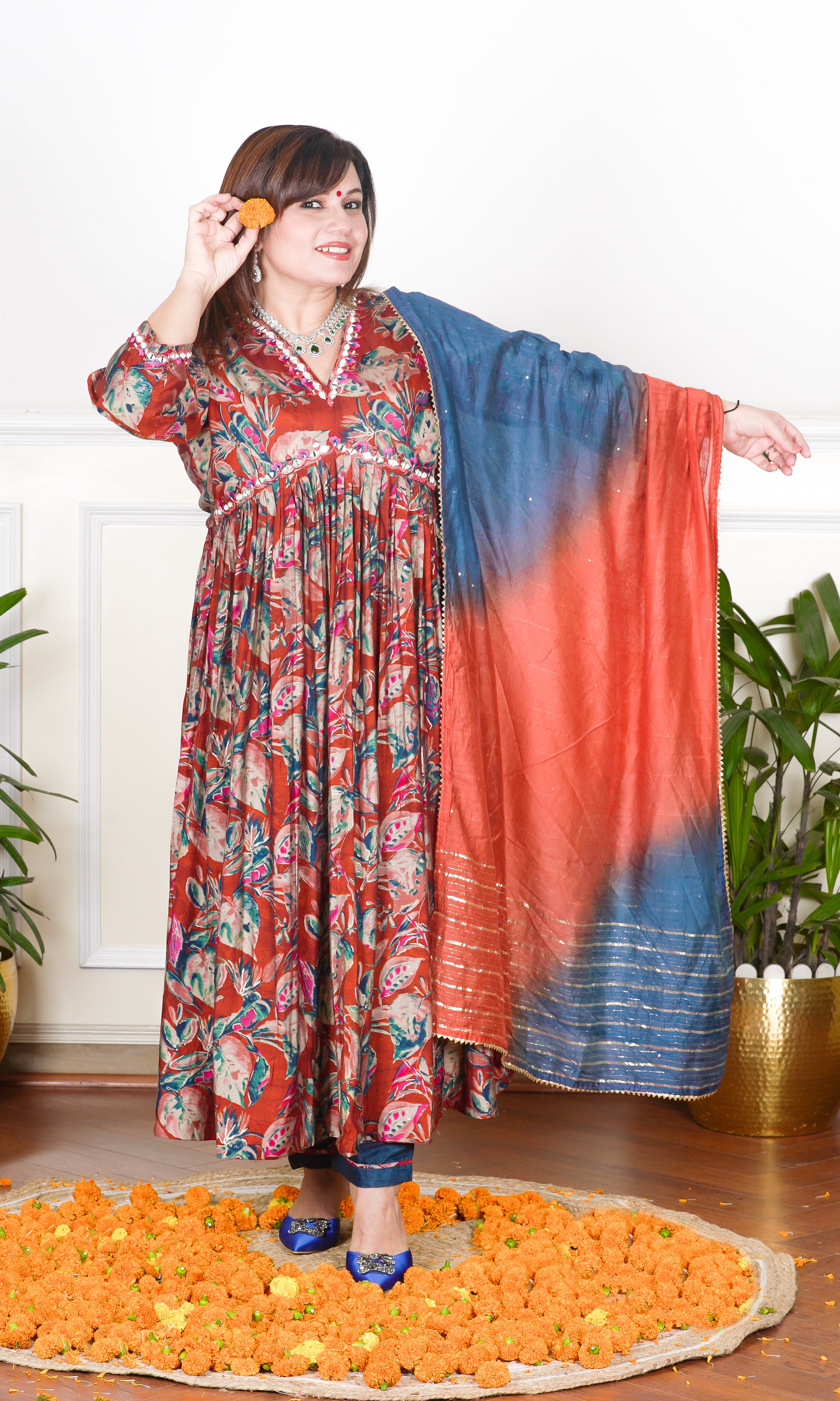 MULTICOLOURED FLORAL PRINTED EMBROIDERED KURTA FOR WOMEN