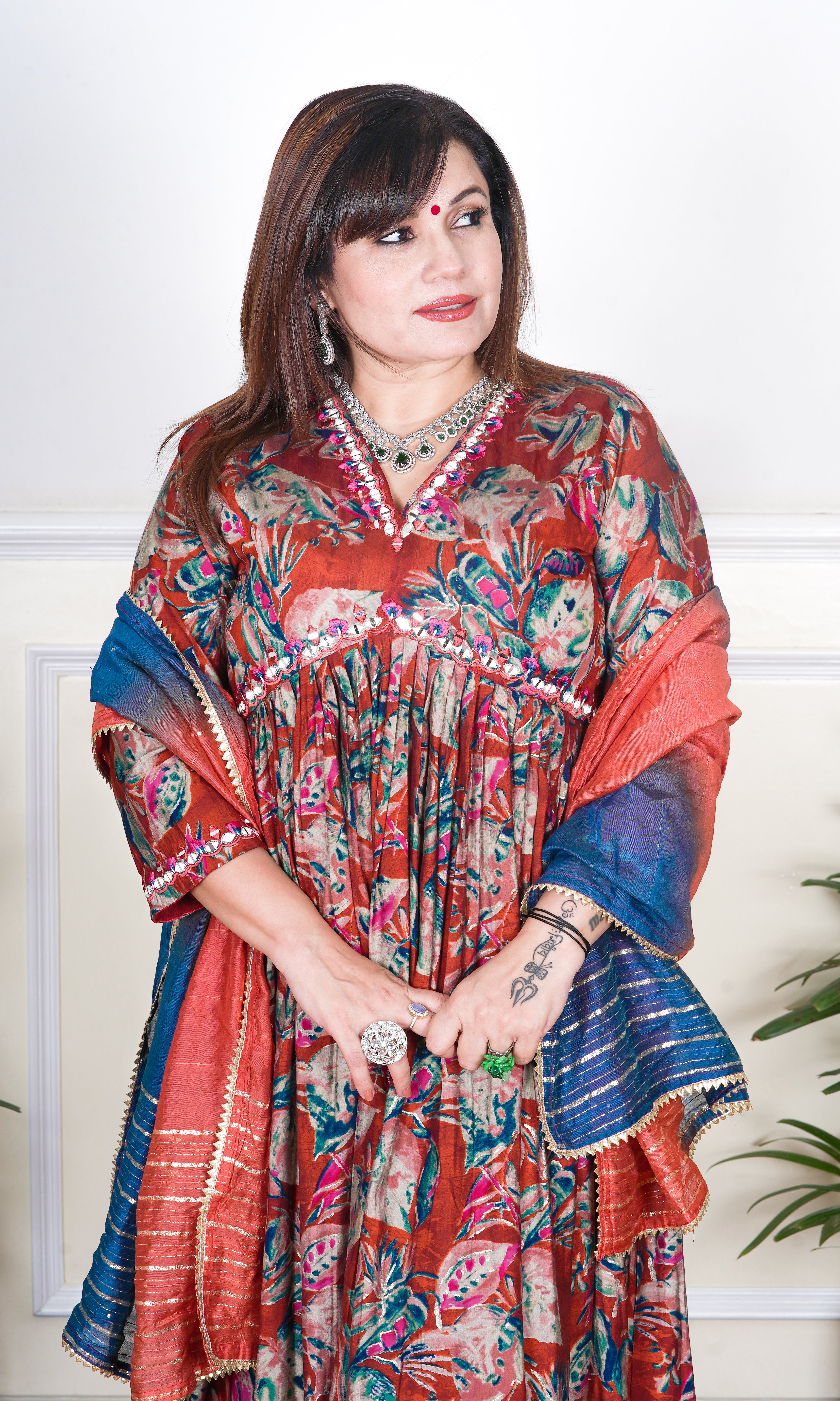 MULTICOLOURED FLORAL PRINTED EMBROIDERED KURTA FOR WOMEN