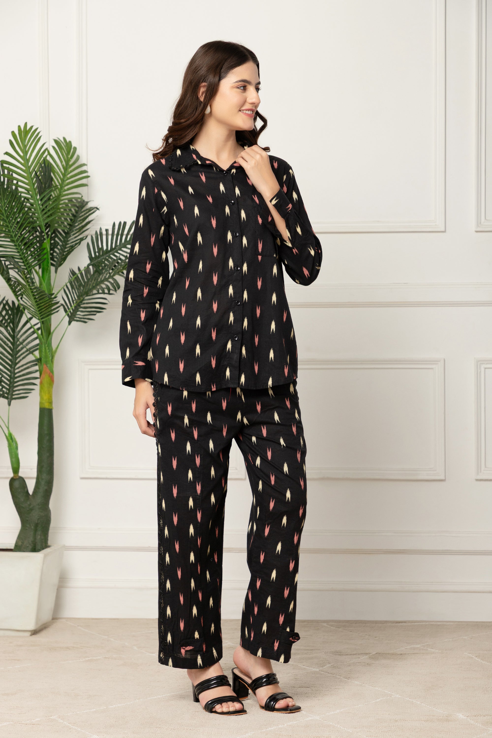 Dafni Black Abstract Printed Cotton Coord Set For Women