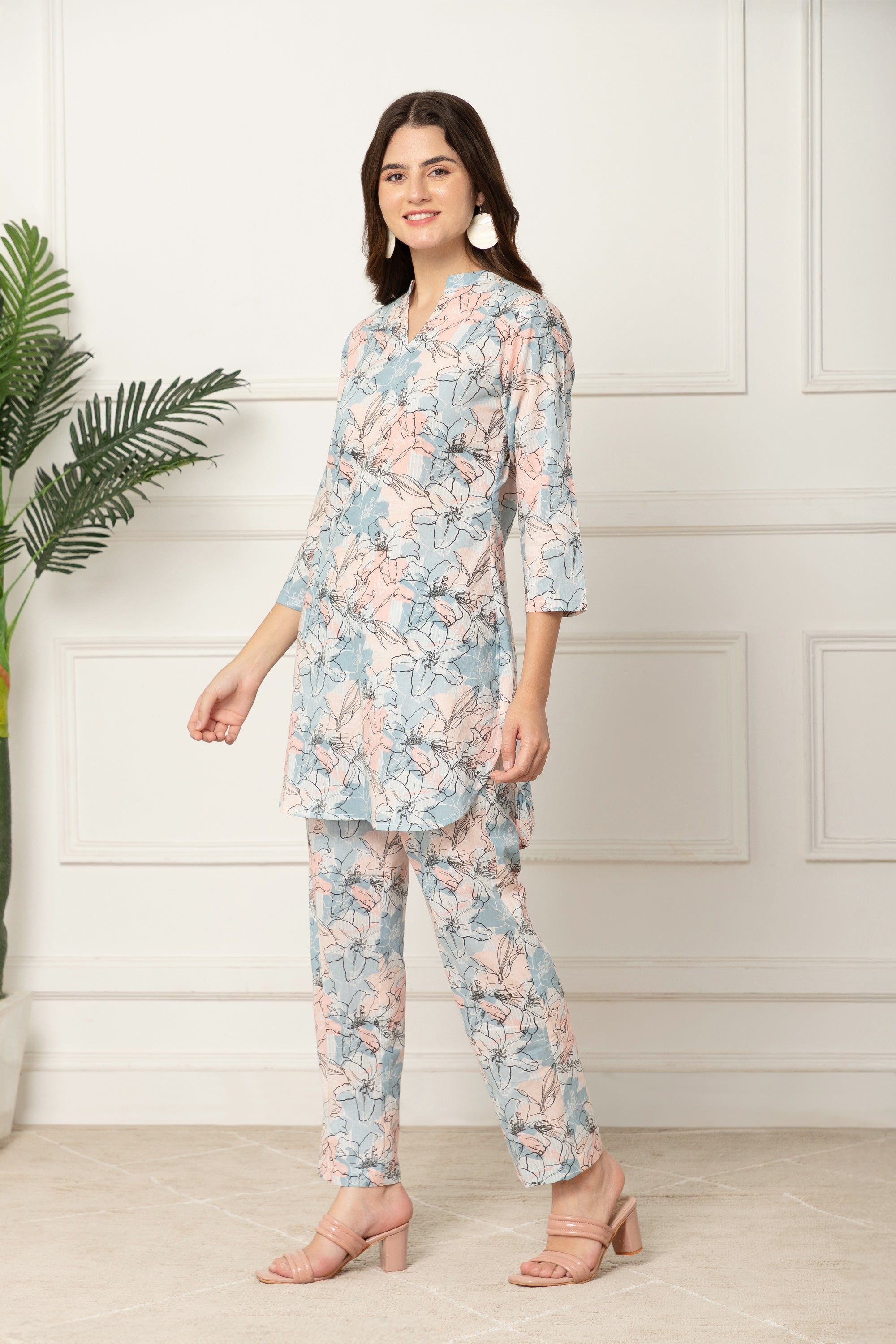 Dimitra White Printed Coord Set For Women