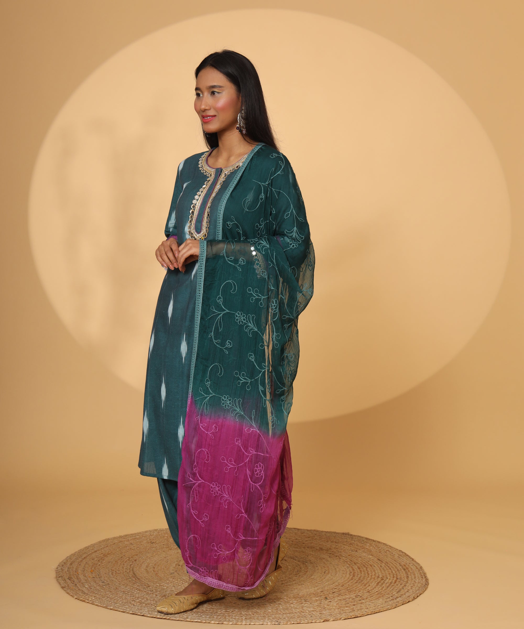 PRINTED GREEN LACE DETAILING SUIT SET FOR WOMEN