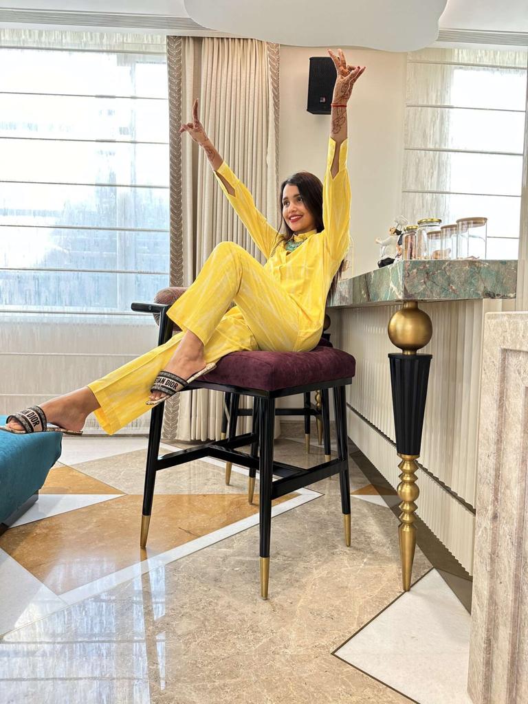 DESIGNER LEMON COORD SET FOR WOMEN